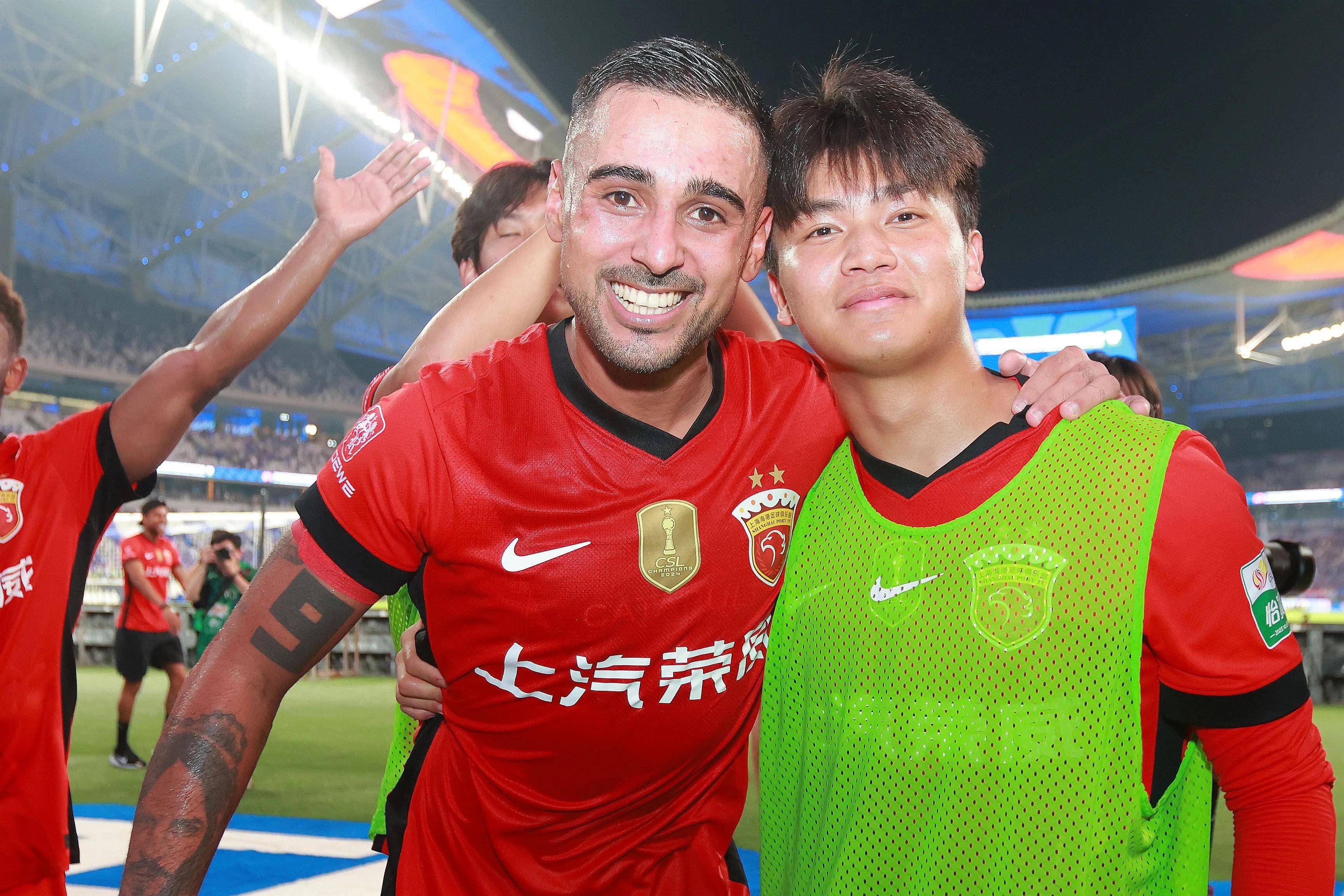 ayx-上海海港发布备战花絮，冲刺阶段遗憾出局，法国杯任务艰巨，阵容厚度经受考验的简单介绍